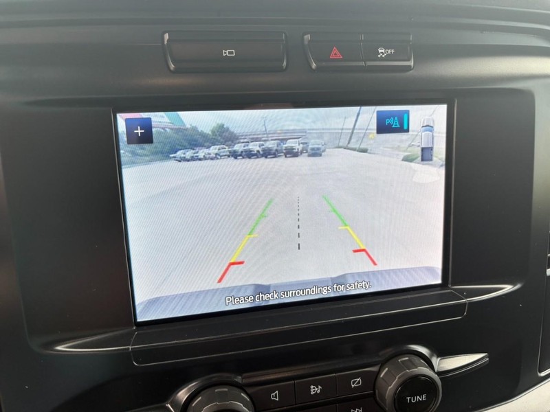 Ford F-150 Vehicle Full-screen Gallery Image 27