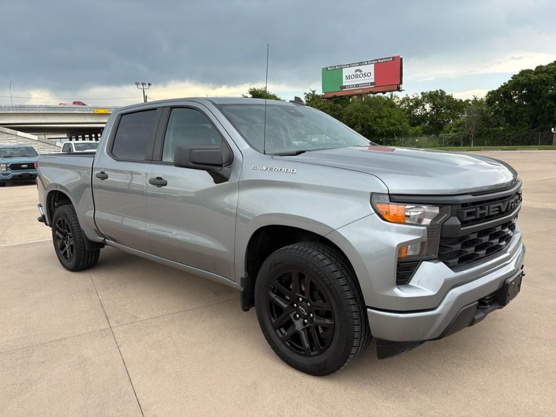 Chevrolet Silverado 1500 Vehicle Full-screen Gallery Image 8