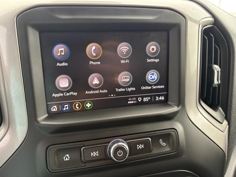 Chevrolet Silverado 1500 Vehicle Full-screen Gallery Image 26