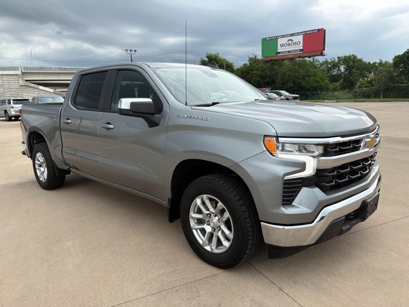Chevrolet Silverado 1500 Vehicle Full-screen Gallery Image 8