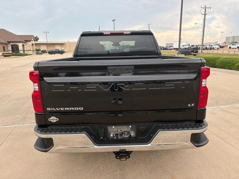 Chevrolet Silverado 1500 Vehicle Full-screen Gallery Image 5