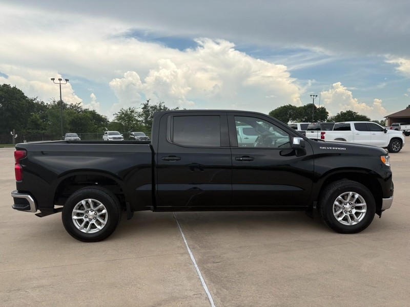 Chevrolet Silverado 1500 Vehicle Full-screen Gallery Image 7