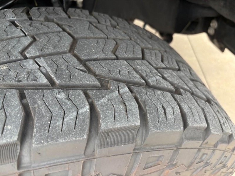 Ford Super Duty F-250 SRW Vehicle Full-screen Gallery Image 11