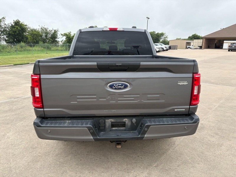 Ford F-150 Vehicle Full-screen Gallery Image 5