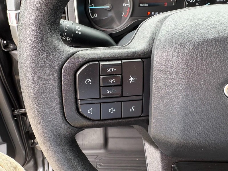 Ford F-150 Vehicle Full-screen Gallery Image 22