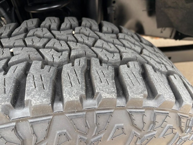 Ford Super Duty F-250 SRW Vehicle Full-screen Gallery Image 11