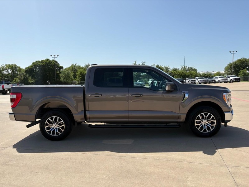Ford F-150 Vehicle Full-screen Gallery Image 6