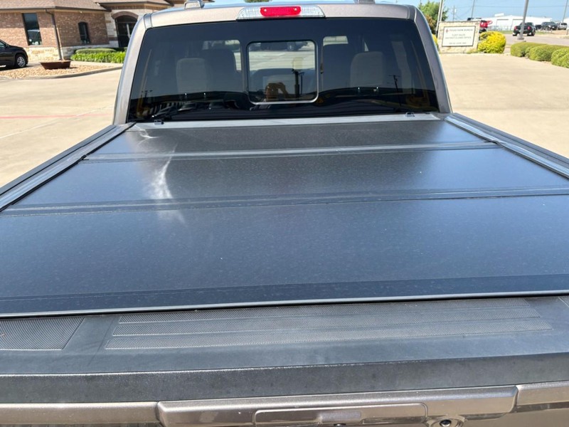 Ford F-150 Vehicle Full-screen Gallery Image 18