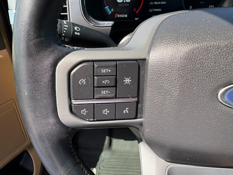 Ford F-150 Vehicle Full-screen Gallery Image 23