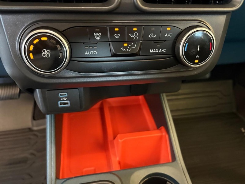 Ford Maverick Vehicle Full-screen Gallery Image 25
