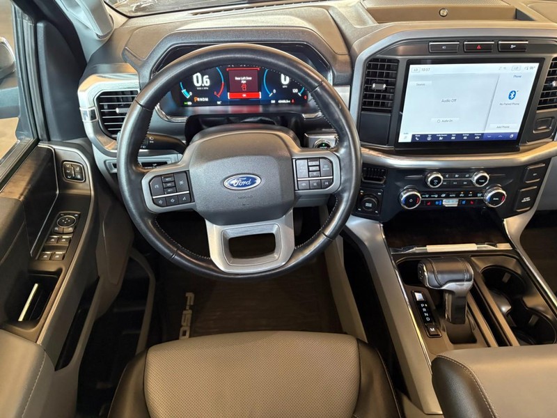 Ford F-150 Vehicle Full-screen Gallery Image 20