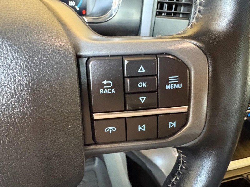 Ford F-150 Vehicle Full-screen Gallery Image 26