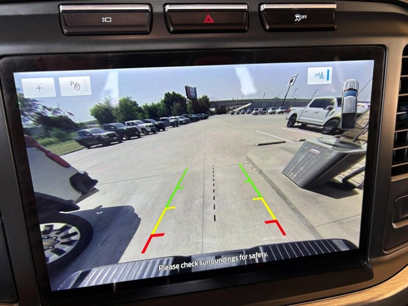 Ford F-150 Vehicle Full-screen Gallery Image 31
