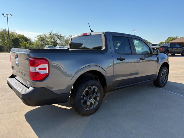 Ford Maverick Vehicle Full-screen Gallery Image 07