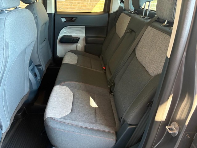 Ford Maverick Vehicle Full-screen Gallery Image 18