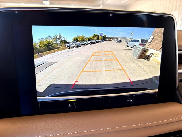 Chevrolet Tahoe Vehicle Full-screen Gallery Image 28