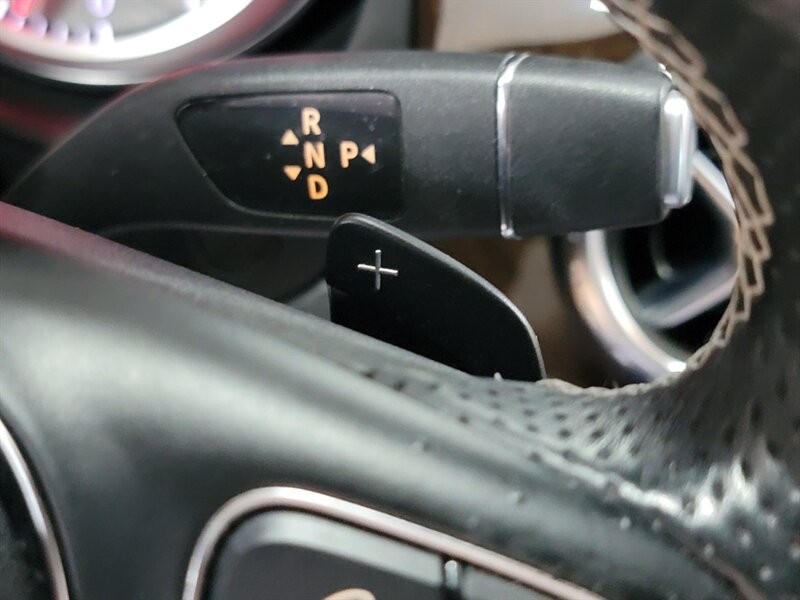 Mercedes-Benz 250 Vehicle Full-screen Gallery Image 44