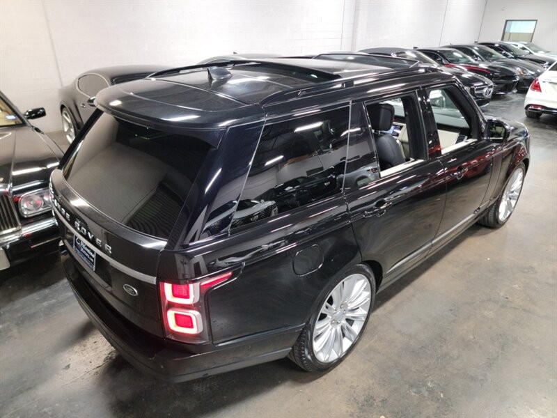 Land Rover Range Rover Supercharged Vehicle Full-screen Gallery Image 10