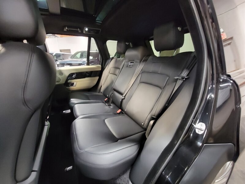 Land Rover Range Rover Supercharged Vehicle Full-screen Gallery Image 31