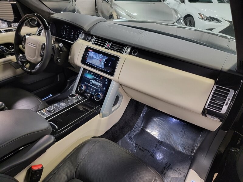 Land Rover Range Rover Supercharged Vehicle Full-screen Gallery Image 48