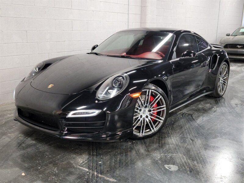 Porsche 911 Turbo Vehicle Full-screen Gallery Image 09