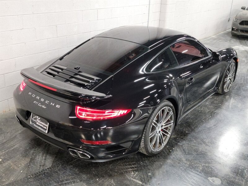 Porsche 911 Turbo Vehicle Full-screen Gallery Image 11