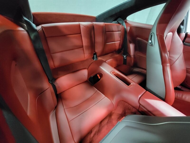 Porsche 911 Turbo Vehicle Full-screen Gallery Image 27