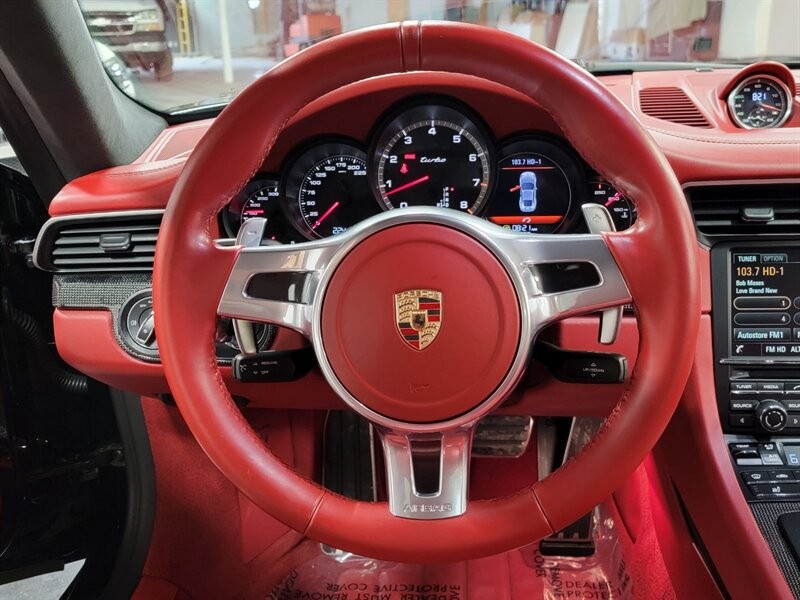 Porsche 911 Turbo Vehicle Full-screen Gallery Image 29