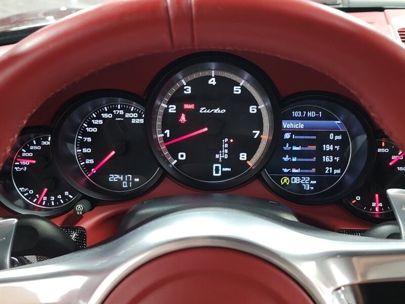 Porsche 911 Turbo Vehicle Full-screen Gallery Image 38