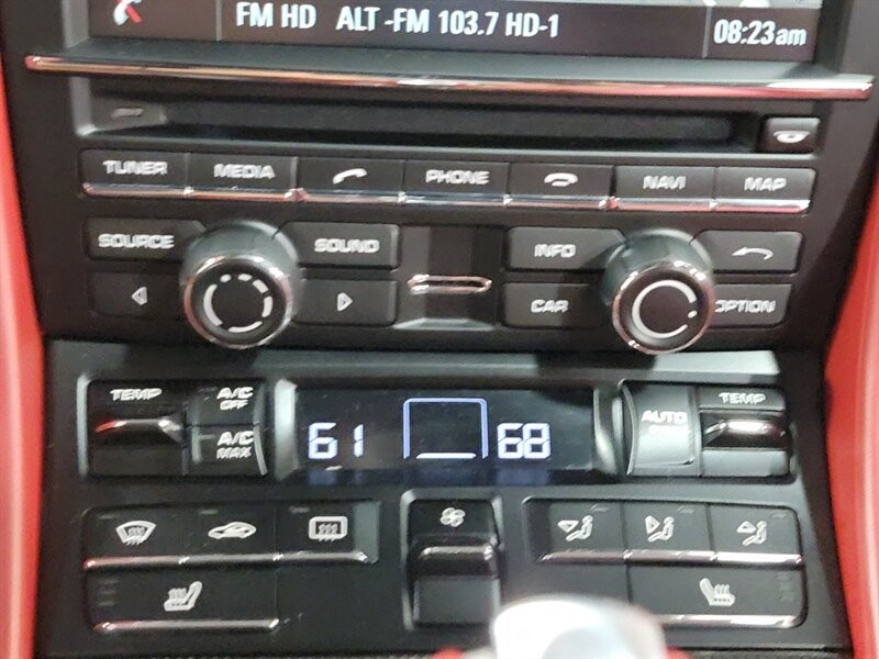 Porsche 911 Turbo Vehicle Full-screen Gallery Image 44