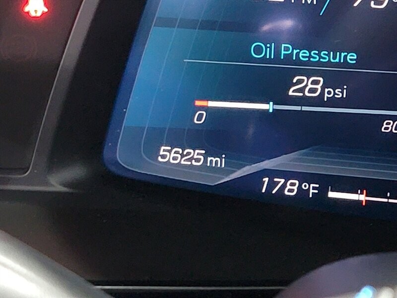 Chevrolet CORVETTE Stingray 3LT Vehicle Full-screen Gallery Image 45