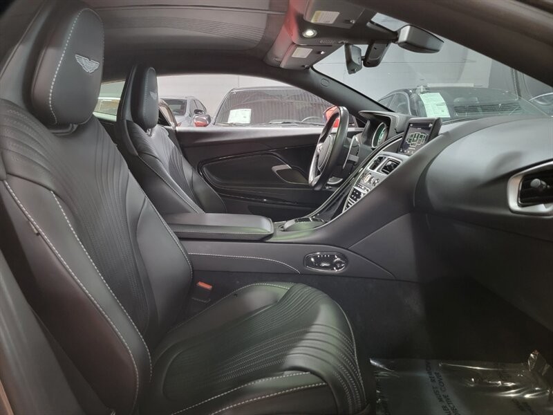 Aston Martin DB11 V12 Vehicle Full-screen Gallery Image 23