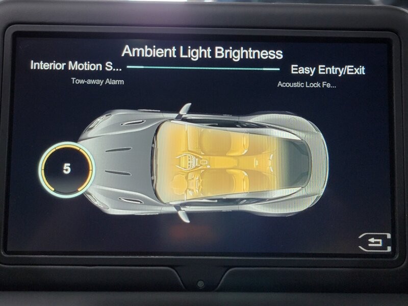 Aston Martin DB11 V12 Vehicle Full-screen Gallery Image 47