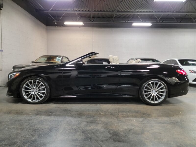 Mercedes-Benz 550 Vehicle Full-screen Gallery Image 06