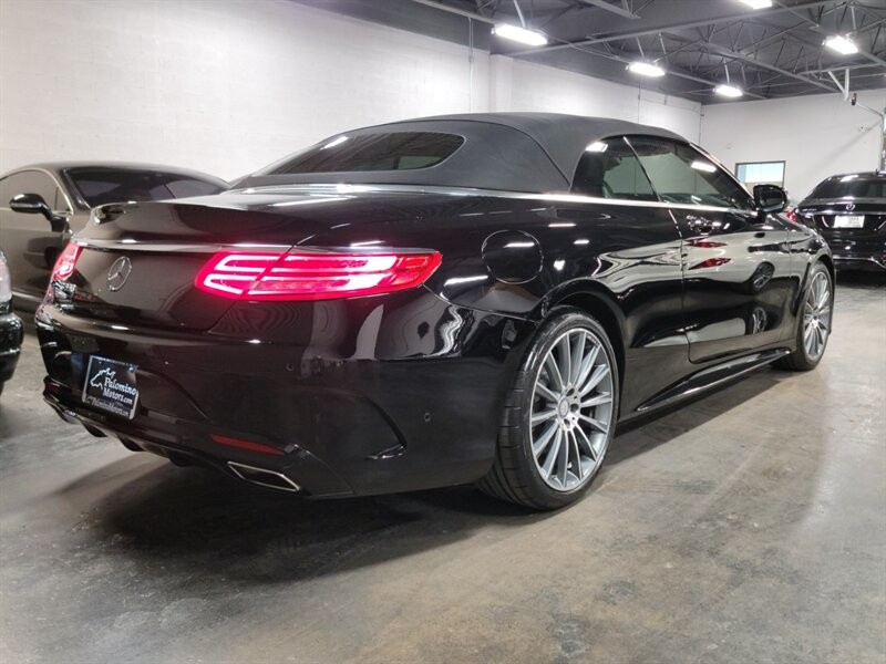 Mercedes-Benz 550 Vehicle Full-screen Gallery Image 10