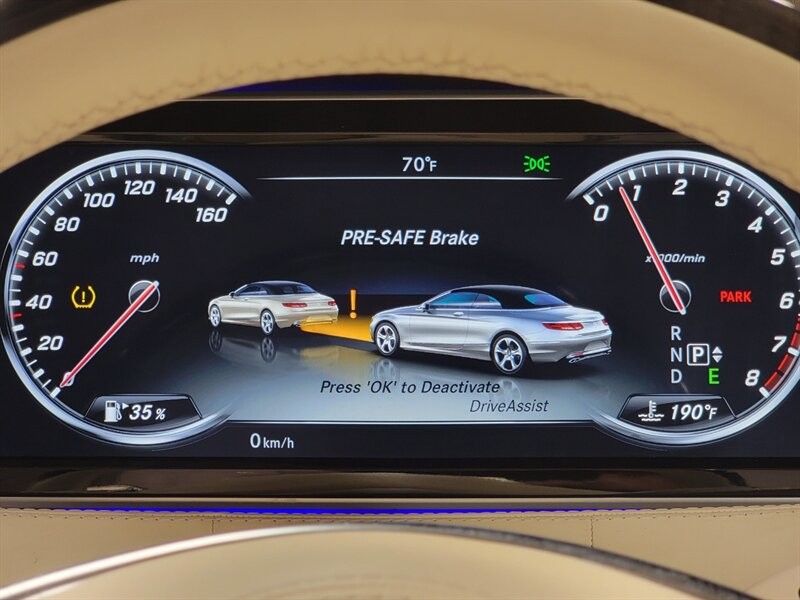 Mercedes-Benz 550 Vehicle Full-screen Gallery Image 46