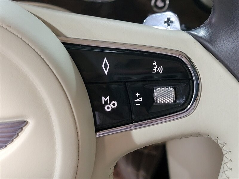 Bentley Mulsanne Vehicle Full-screen Gallery Image 43