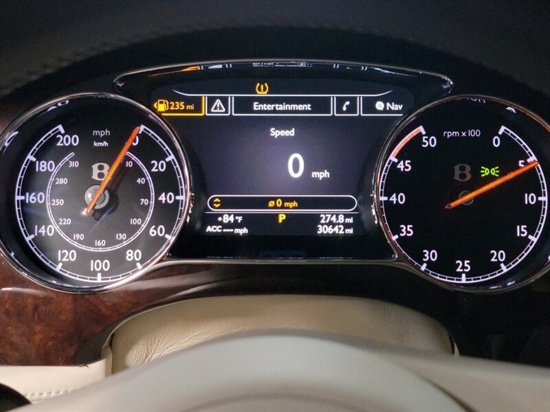 Bentley Mulsanne Vehicle Full-screen Gallery Image 46