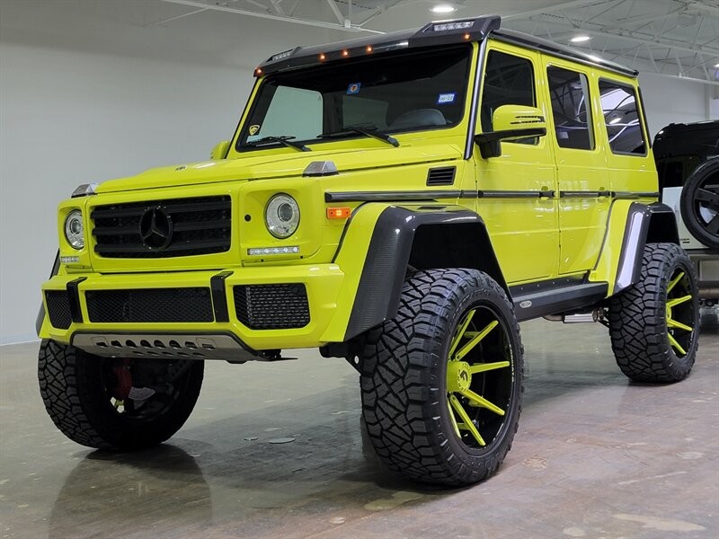 Mercedes-Benz G 550 4x4 Squared Vehicle Full-screen Gallery Image 02