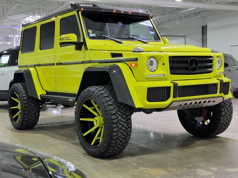 Mercedes-Benz G 550 4x4 Squared Vehicle Full-screen Gallery Image 09