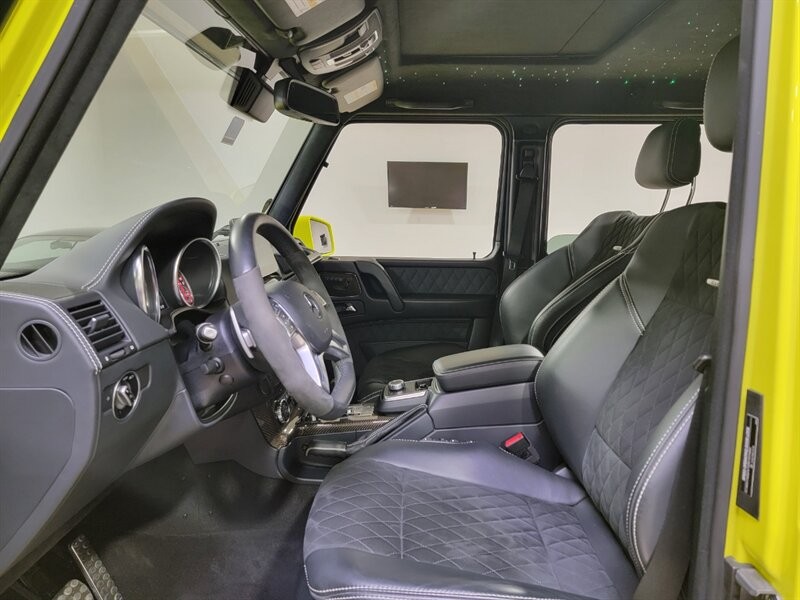 Mercedes-Benz G 550 4x4 Squared Vehicle Full-screen Gallery Image 18