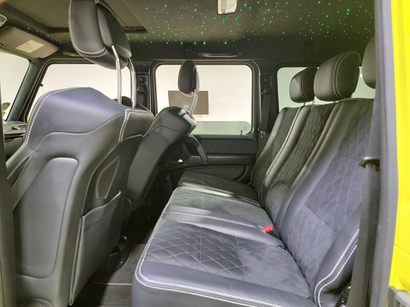 Mercedes-Benz G 550 4x4 Squared Vehicle Full-screen Gallery Image 22