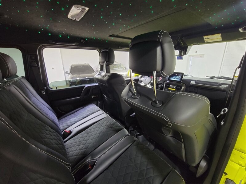 Mercedes-Benz G 550 4x4 Squared Vehicle Full-screen Gallery Image 26