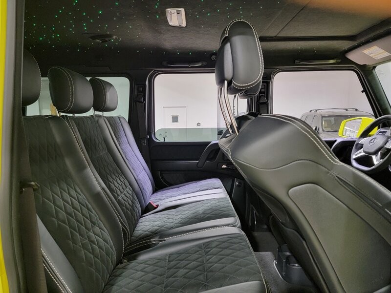 Mercedes-Benz G 550 4x4 Squared Vehicle Full-screen Gallery Image 28