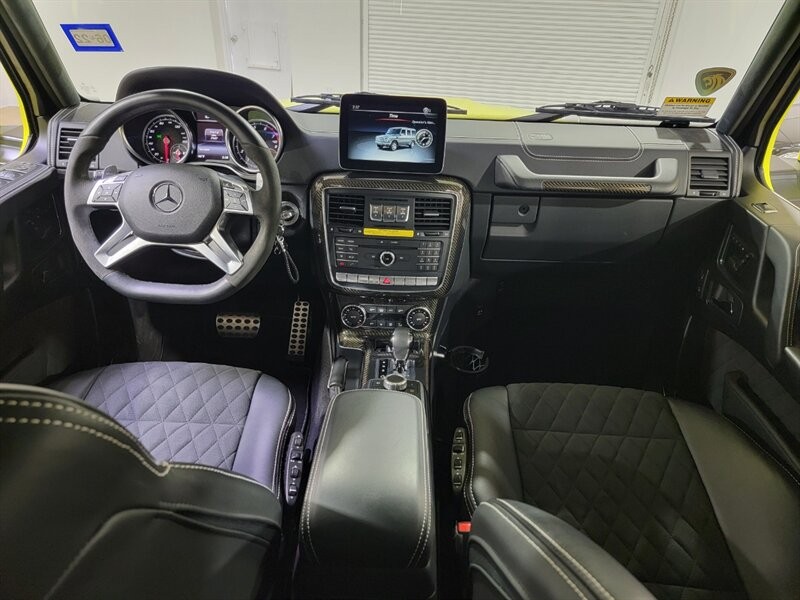 Mercedes-Benz G 550 4x4 Squared Vehicle Full-screen Gallery Image 38