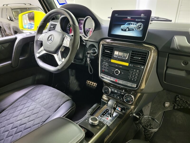 Mercedes-Benz G 550 4x4 Squared Vehicle Full-screen Gallery Image 39