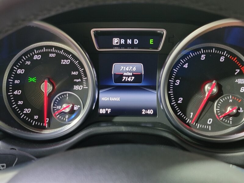 Mercedes-Benz G 550 4x4 Squared Vehicle Full-screen Gallery Image 40