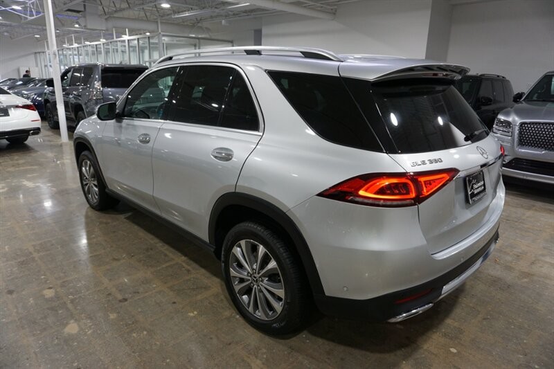 Mercedes-Benz GLE 350 Vehicle Full-screen Gallery Image 07