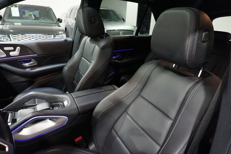 Mercedes-Benz GLE 350 Vehicle Full-screen Gallery Image 22