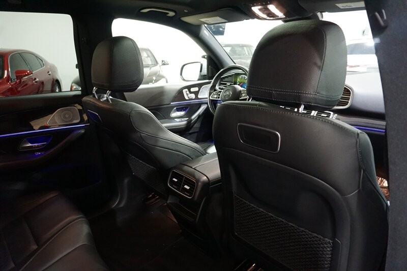 Mercedes-Benz GLE 350 Vehicle Full-screen Gallery Image 29